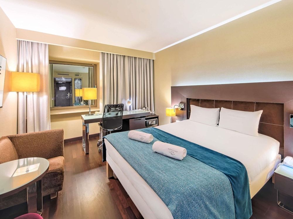 Privilege, Comfort Room, 1 Queen Bed