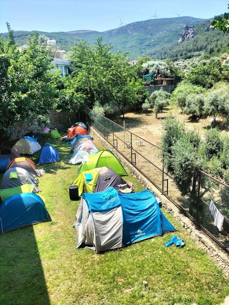 Atilla's Getaway Tent 3