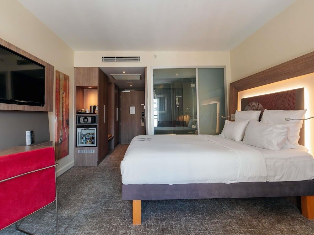 undefined Novotel Istanbul Bosphorus 5