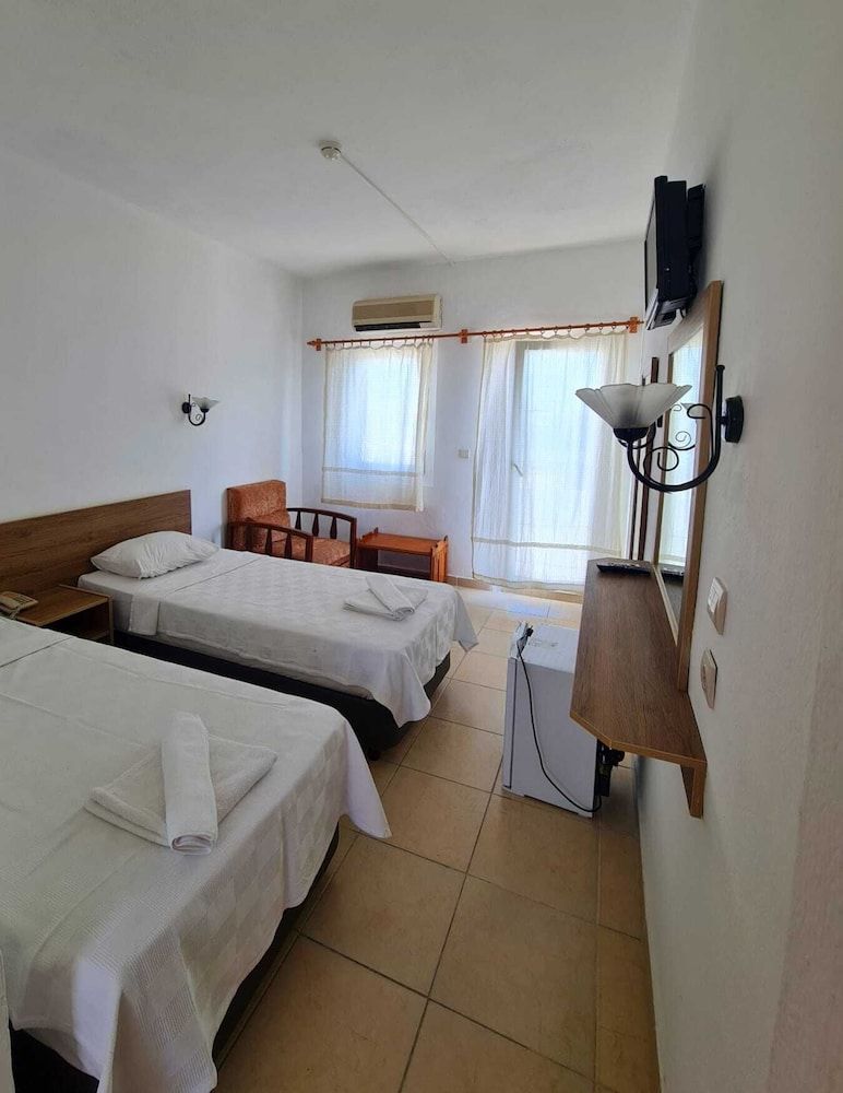 undefined Nagi Beach Hotel 7