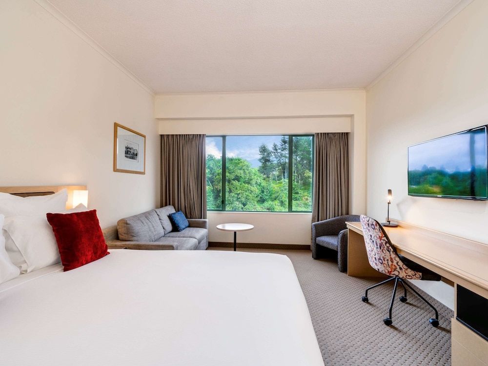 undefined Novotel Rotorua Lakeside 3