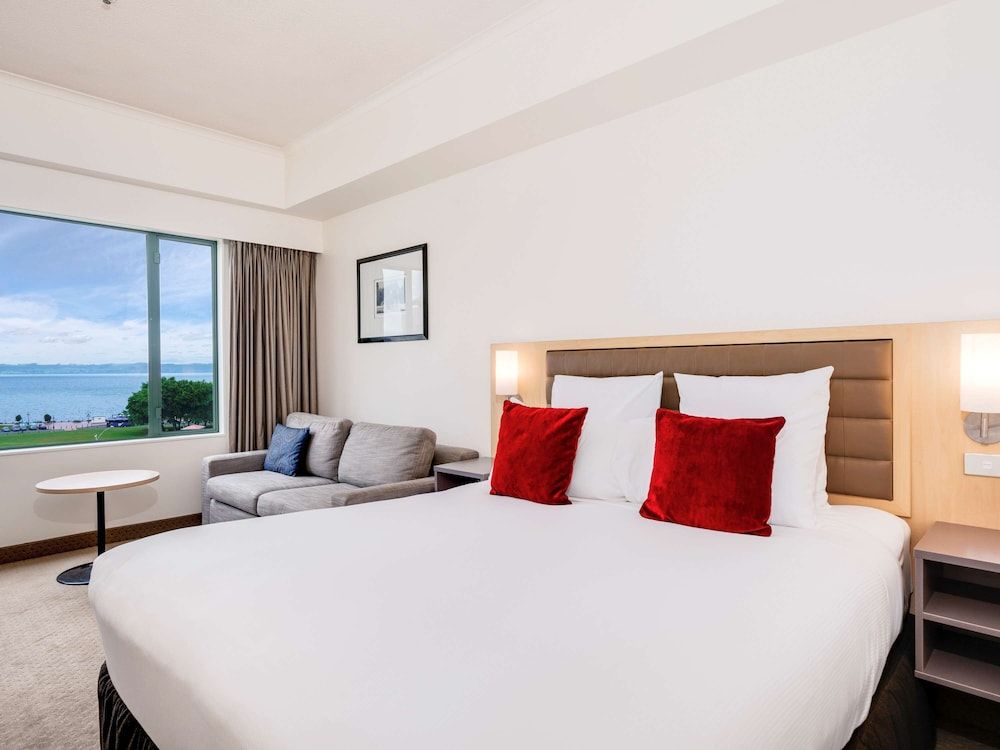 undefined Novotel Rotorua Lakeside 8