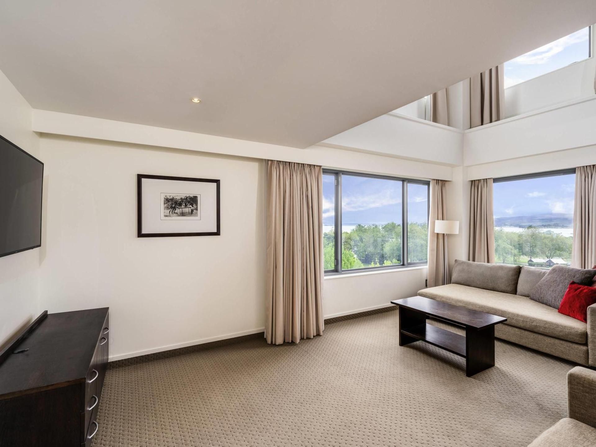 undefined Novotel Rotorua Lakeside 5