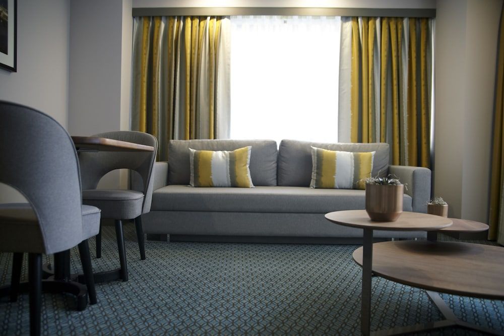 undefined Tophane Suites 7