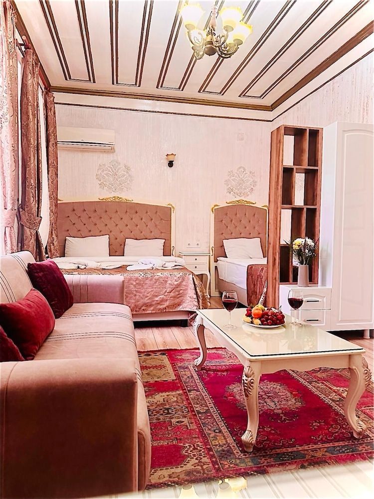 undefined Alhambra Apart Hotel