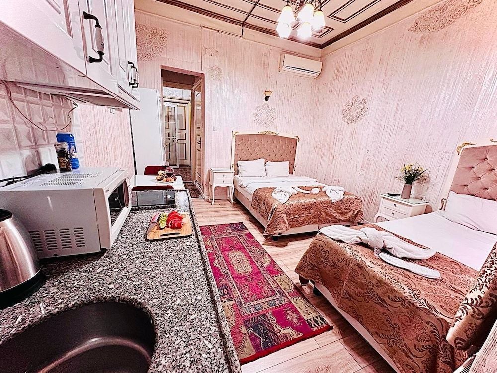 undefined Alhambra Apart Hotel 4