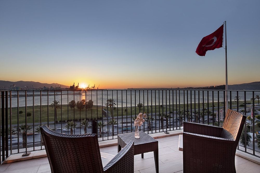 undefined Hilton Garden Inn Izmir Bayrakli 10