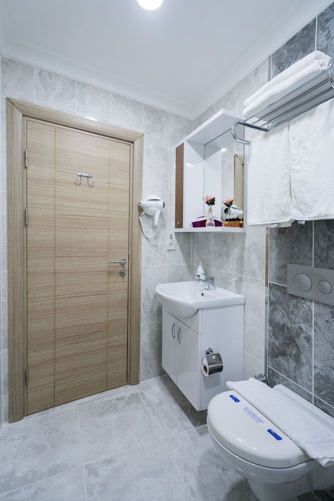 undefined Atam Suites & Apart 10