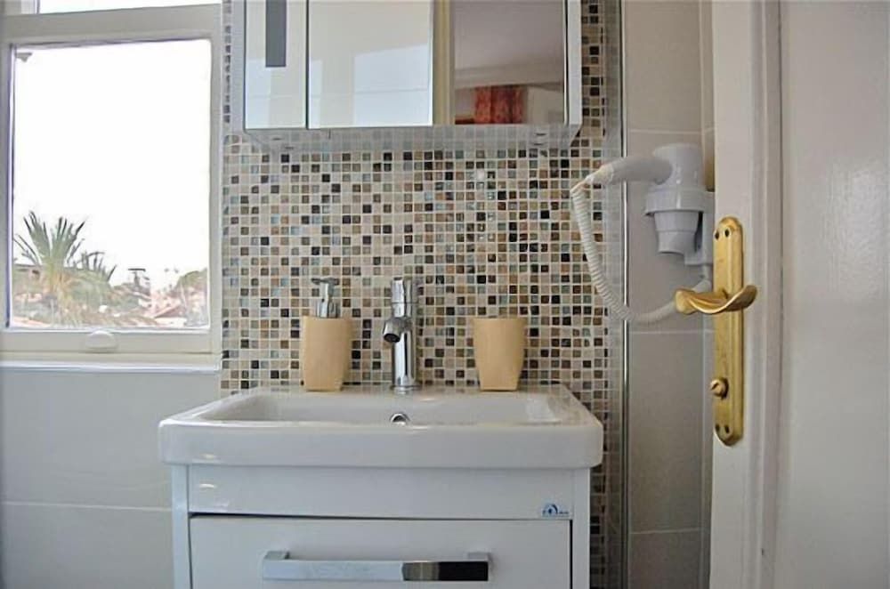 Villa Tulipan Double or Twin Room, Sea View 8