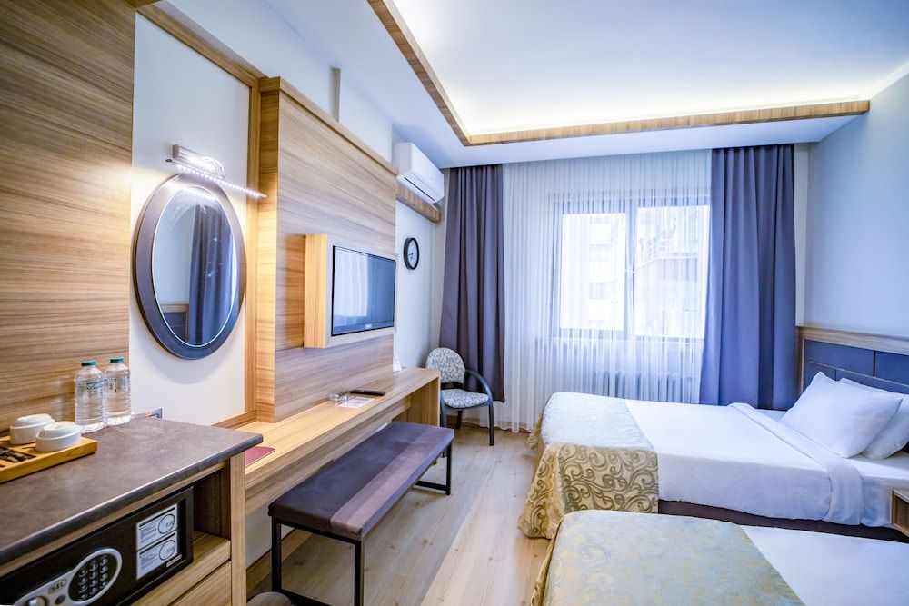Aksular Hotel Standard Twin Room, Multiple Beds, Courtyard View 8