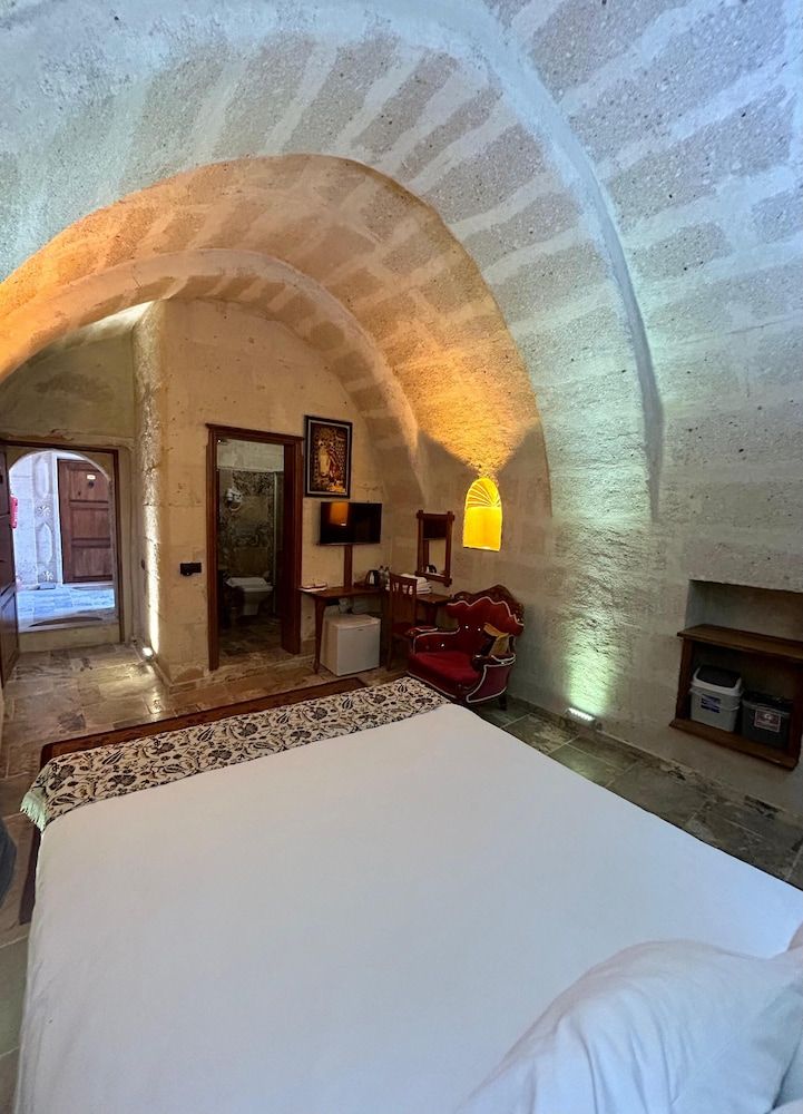 Avanos Suites Superior Room, 1 Queen Bed 3