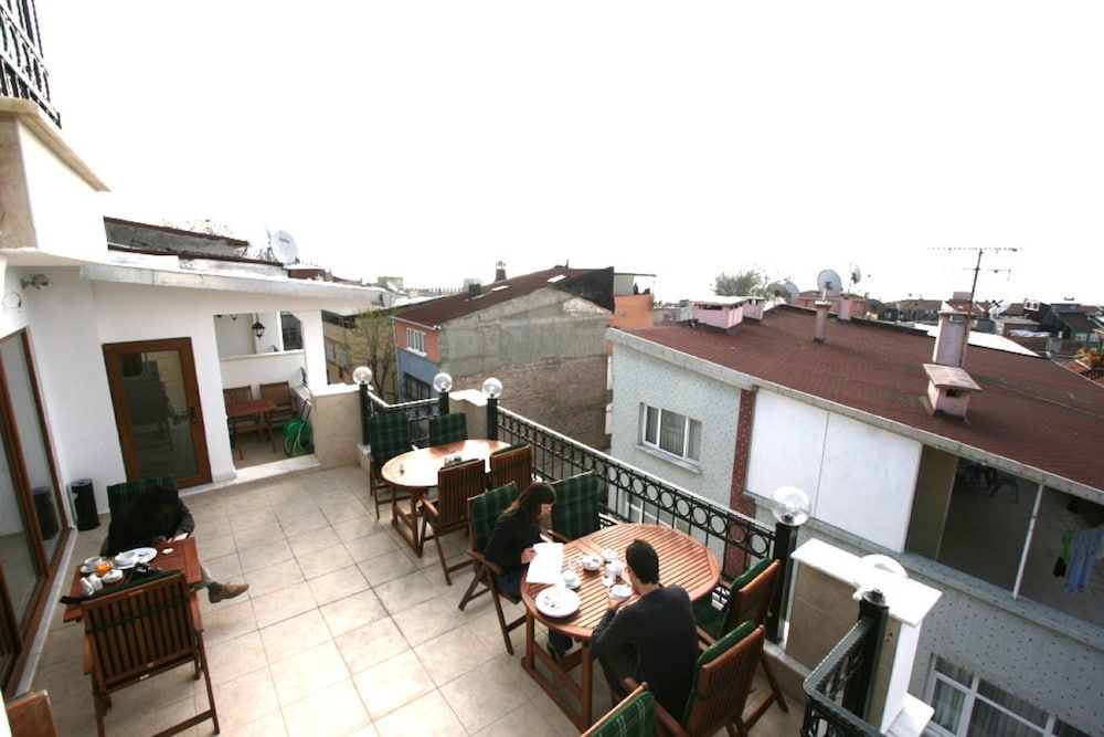 undefined Grand Peninsula Hotel 7