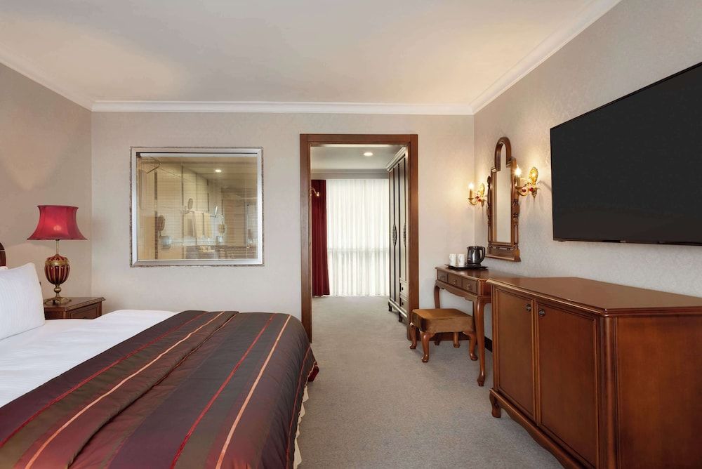Presidential Suite, 1 King Bed, Sea View