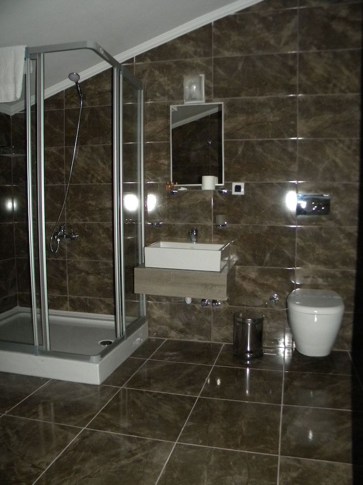 Sava Hotel Single Room 3