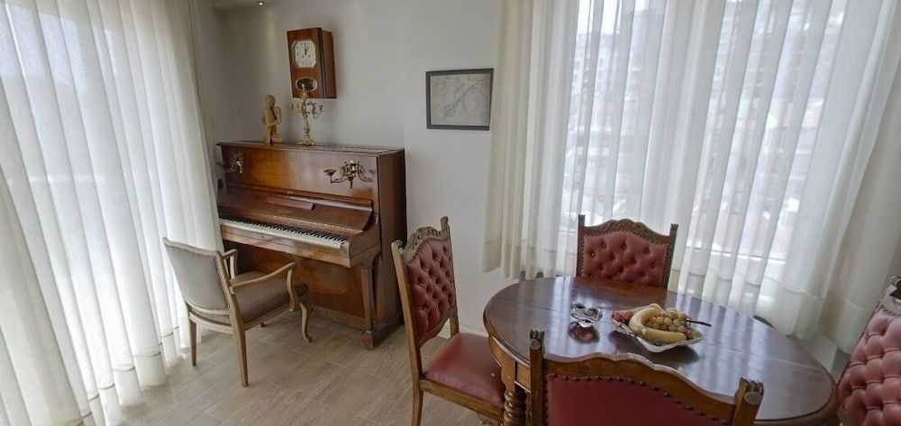 undefined Lir Residence Suites 8