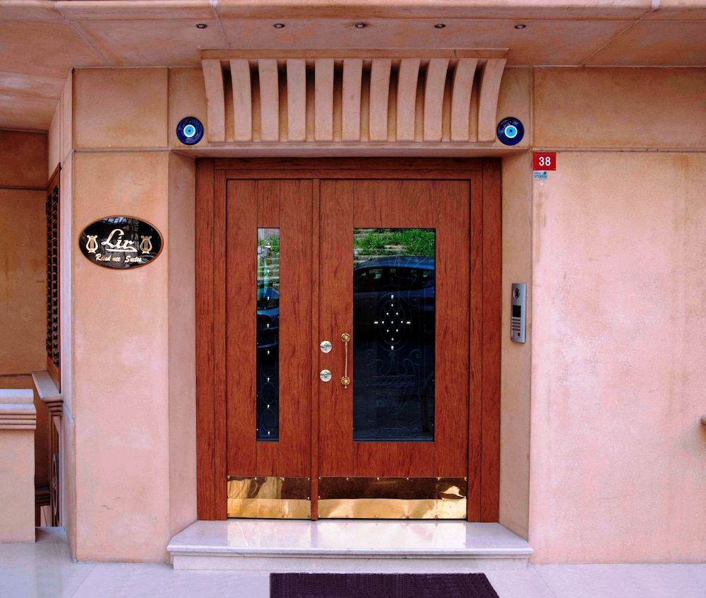 undefined Lir Residence Suites 7