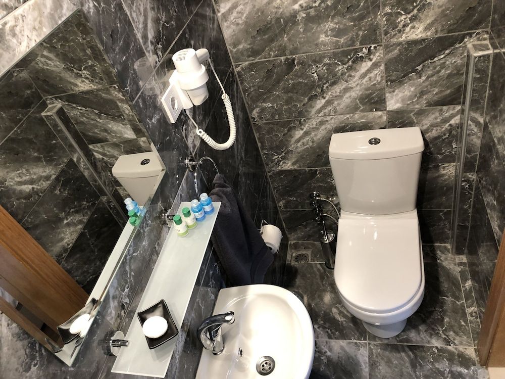 Ottoman's Pearl Hotel Economy Double Room, 1 Double Bed, Non Smoking 9