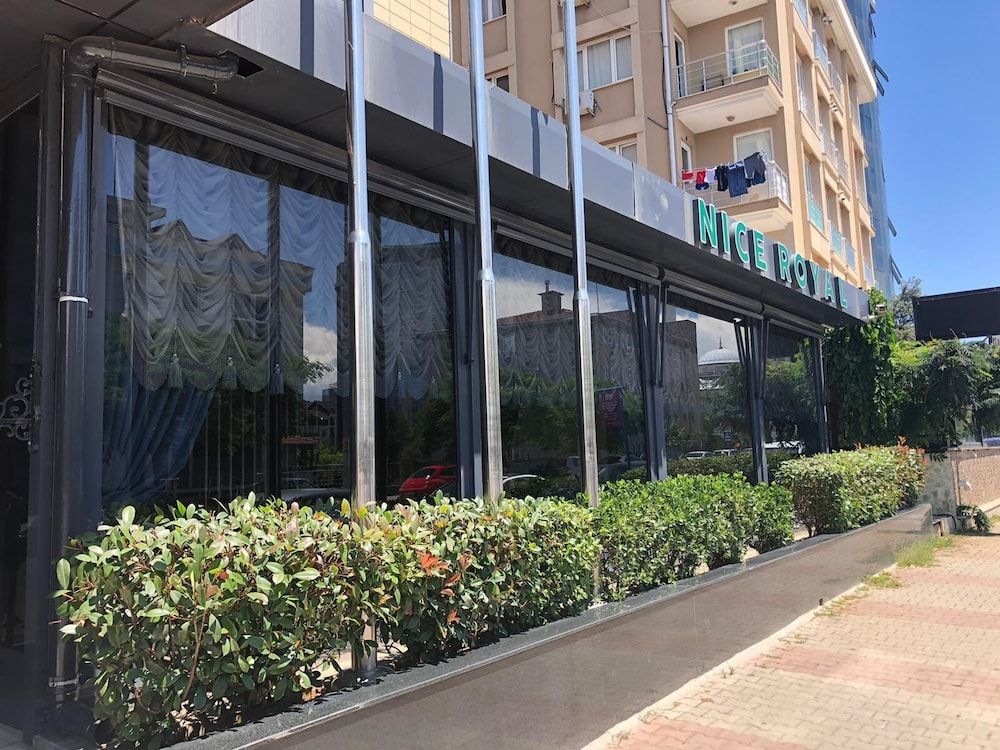 undefined Nice Royal Otel 7