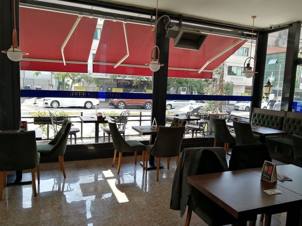 undefined Nice Royal Otel 10
