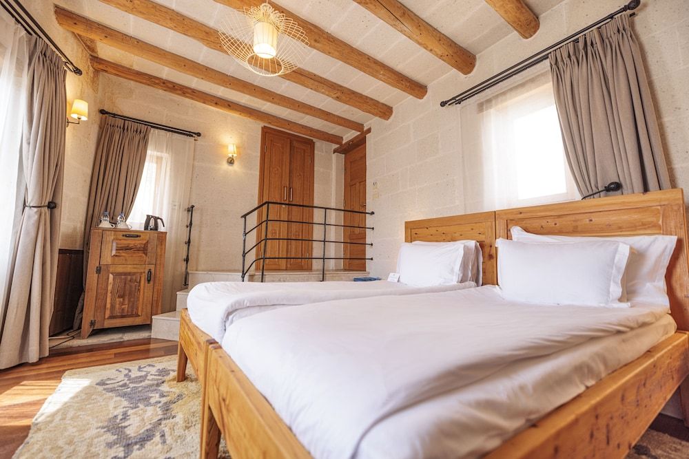 Exedra Cappadocia Deluxe King Room 8