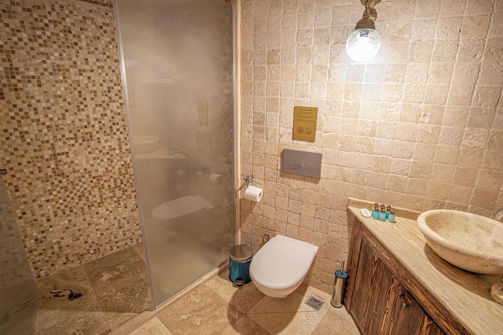 Elegance Cave Suites Standard Double Room, 1 Double Bed 7