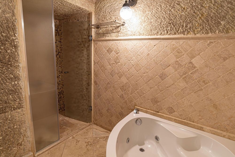 Elegance Cave Suites Deluxe Double Room 21