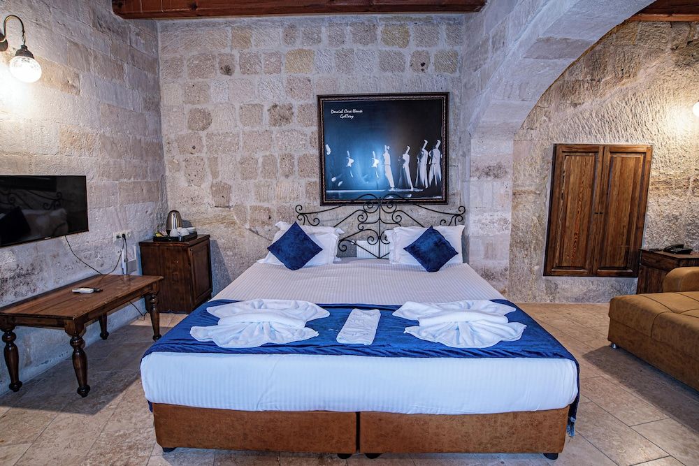 Elegance Cave Suites Deluxe Double Room 11