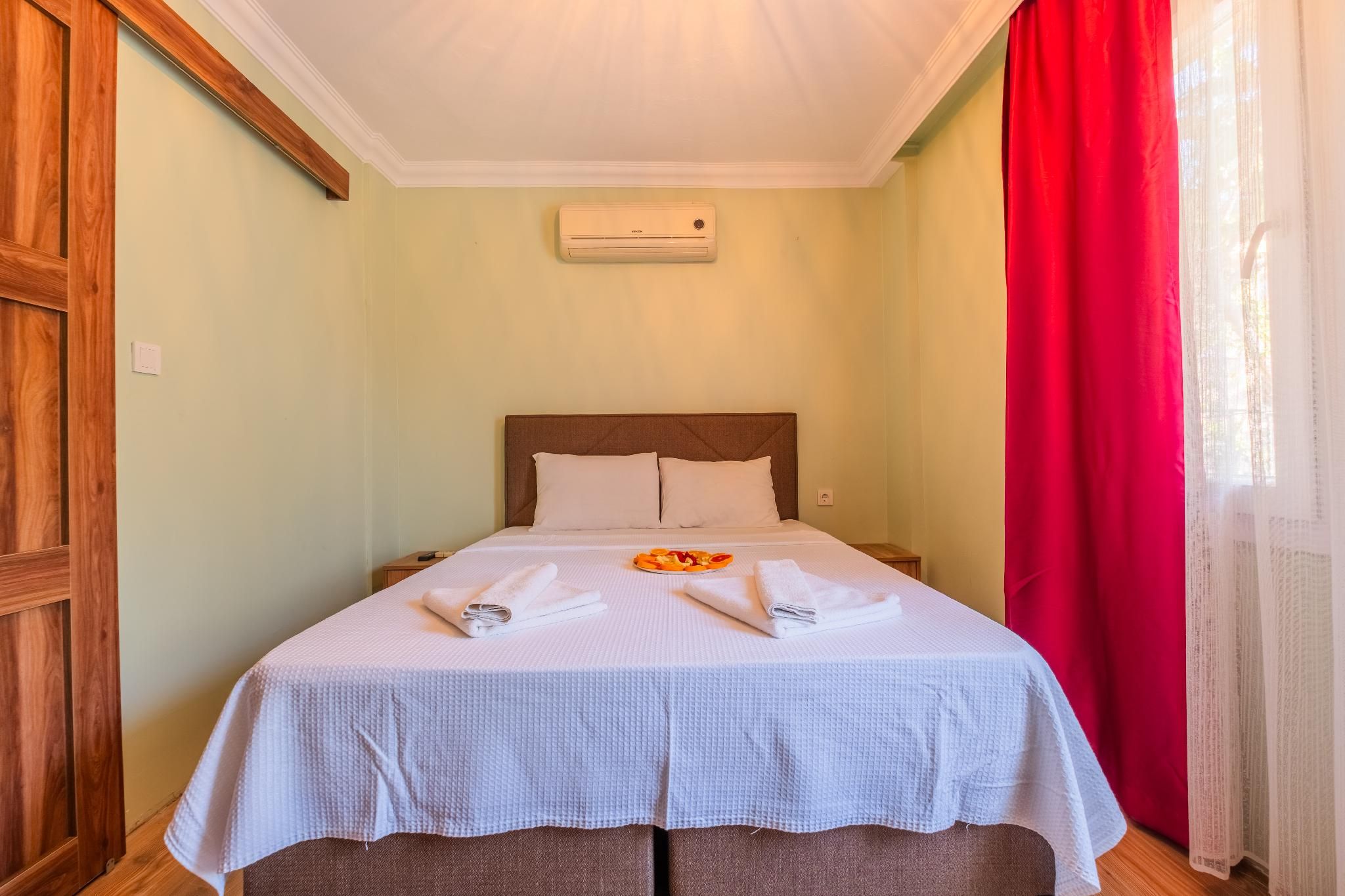 Standard - 1 Double Bed with Balcony