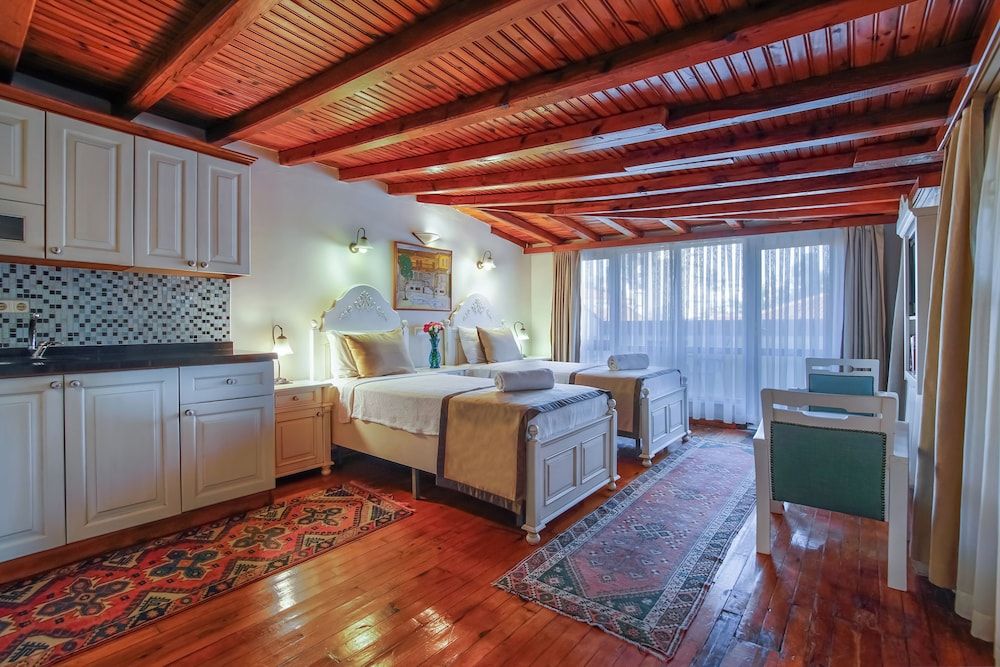 undefined La Paloma Hotel 4