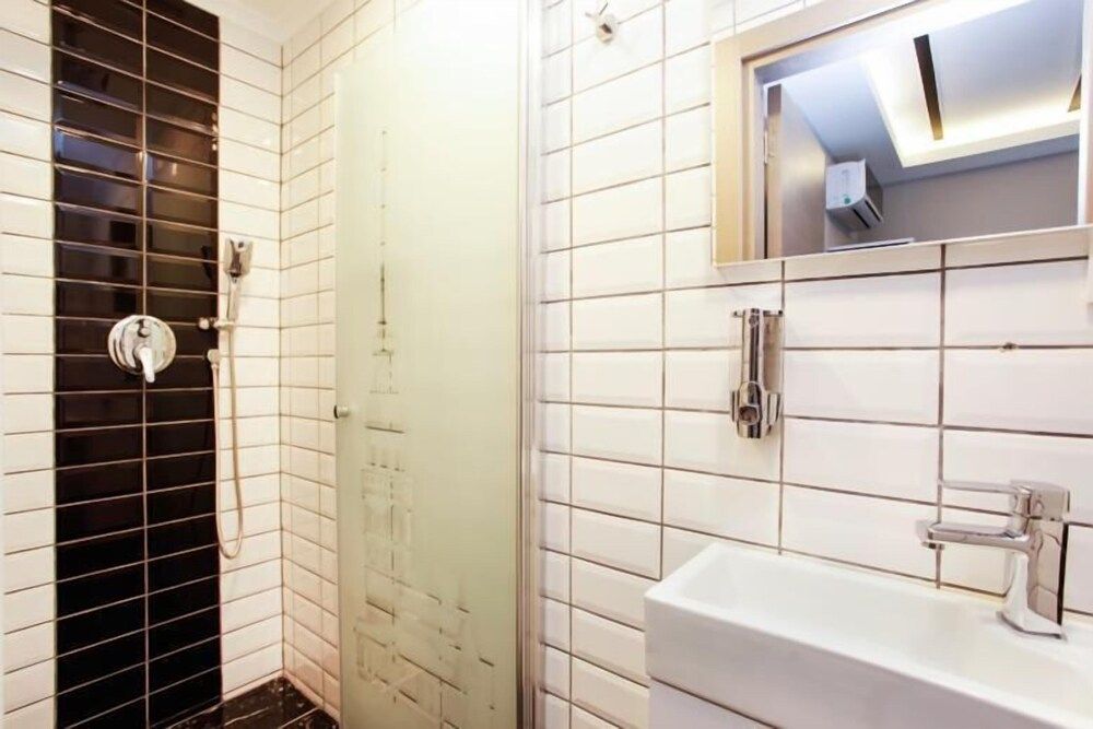 undefined Taksim Doorway Suites 10