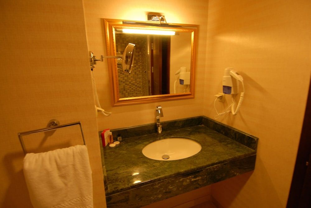 Cetin Otel Standard Single Room 11