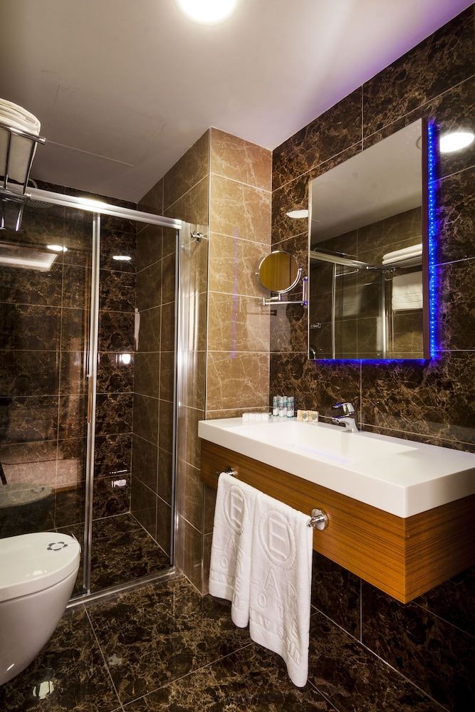 Majura Hotel Standard Room 4