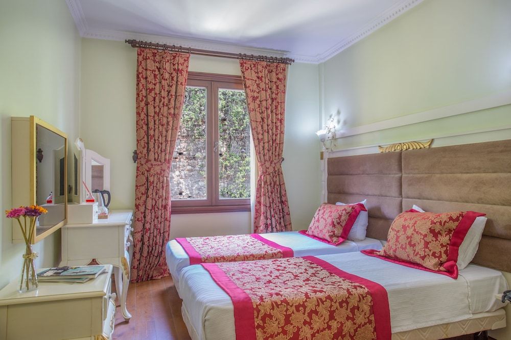 Sphendon Hotel Standard Double Room 10