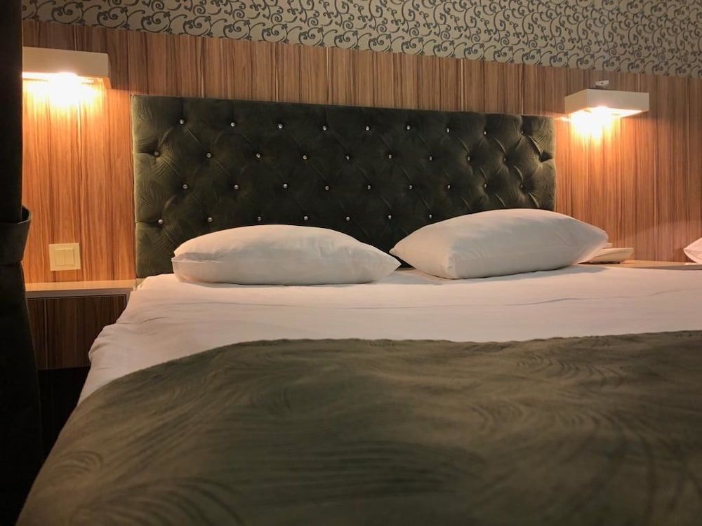 Grand Mardini Hotel Standard Room 9