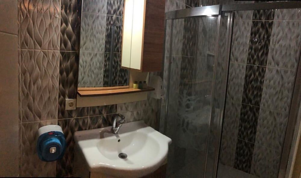 Grand Mardini Hotel Standard Room 13