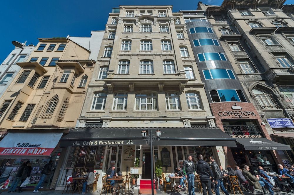 undefined Alpek Hotel 7