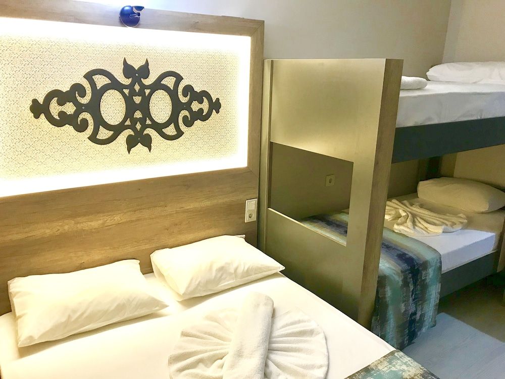 undefined Otel Star Palace 4