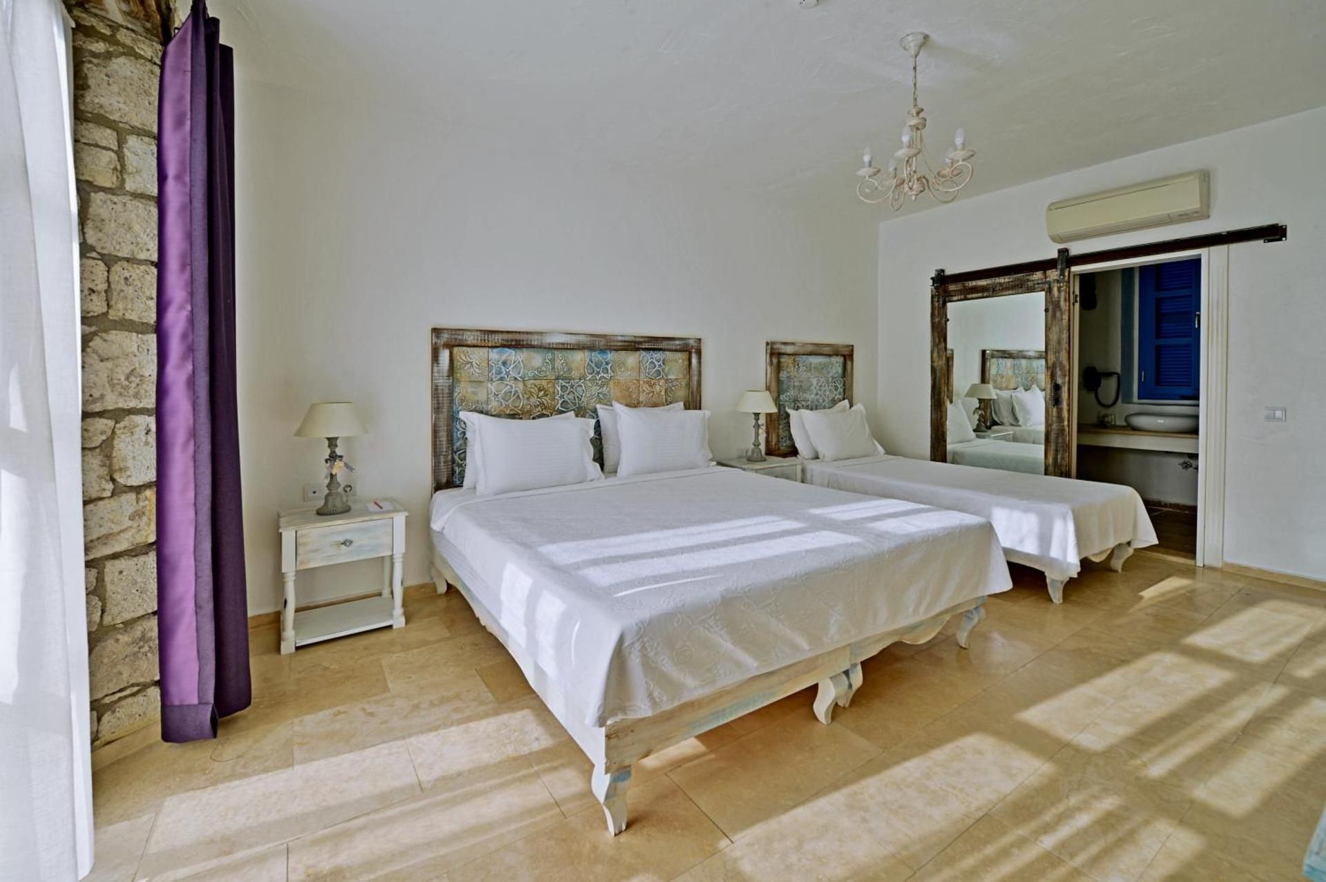 undefined Bay C Hotel 5