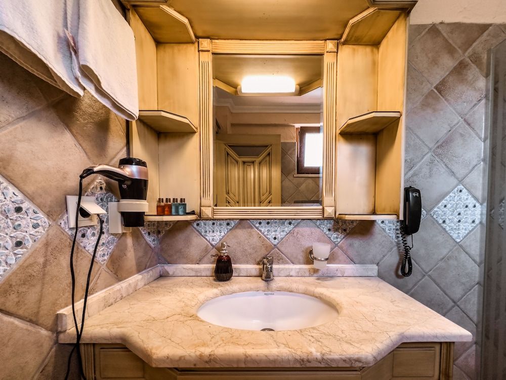 The Olive Tree Studios - Adults Only Standard Double or Twin Room 4