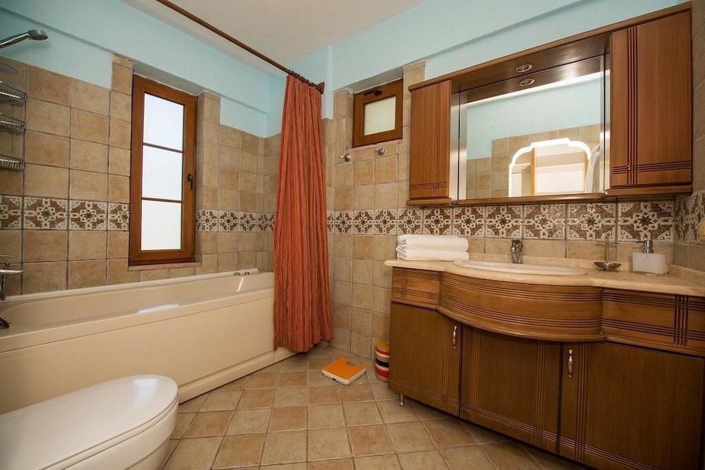 The Olive Tree Studios - Adults Only Cottage, 2 Bedrooms 5