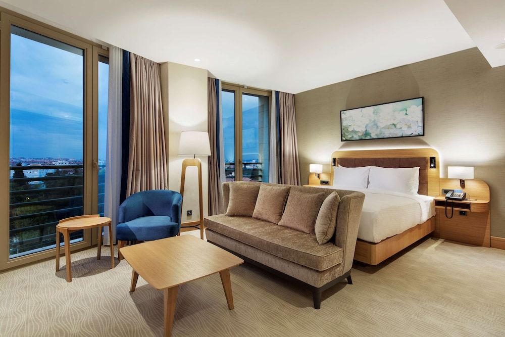 Junior Suite, 1 King Bed, Non Smoking