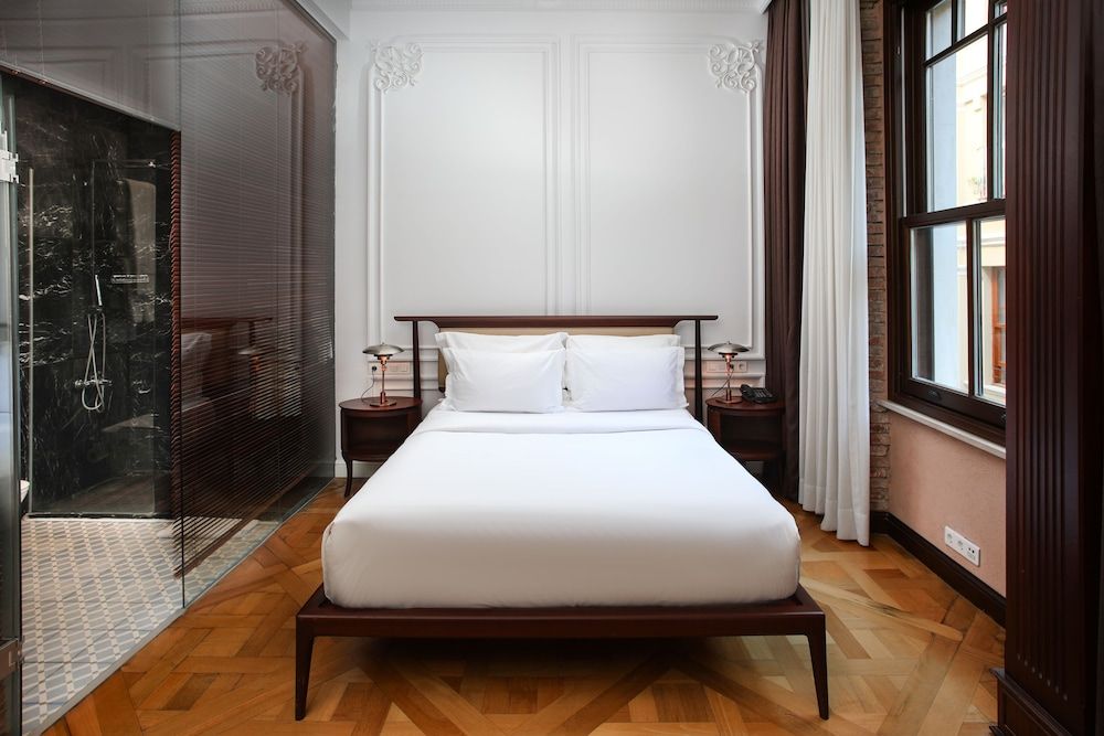 undefined Georges Hotel Galata 3