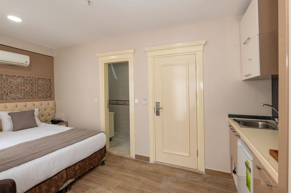 Taksim Peri Suite Deluxe Studio 3