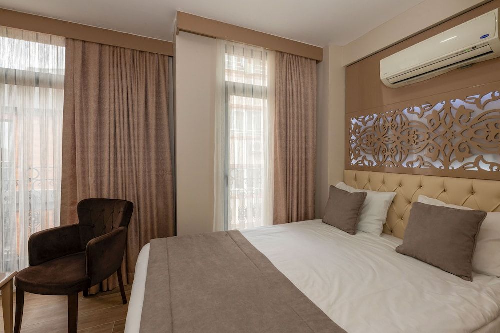 Taksim Peri Suite Deluxe Studio 8