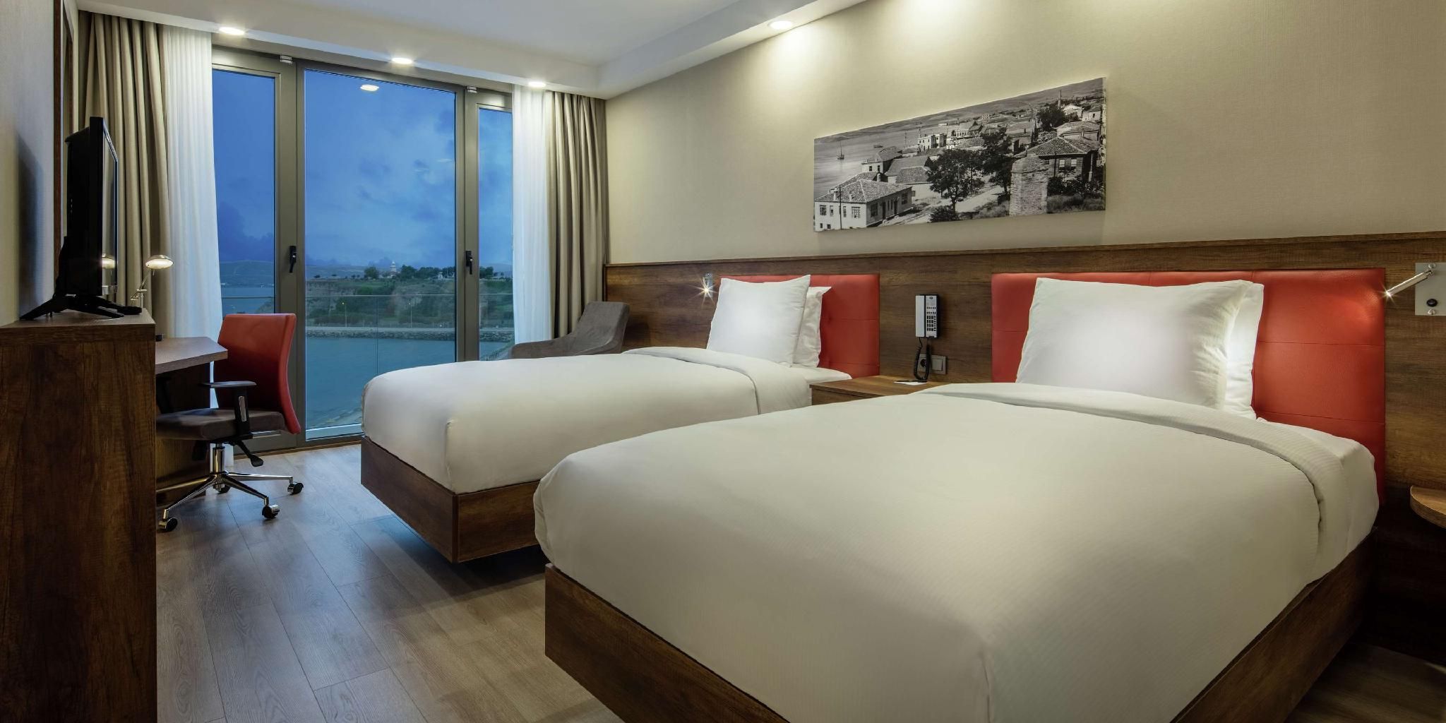 Hampton by Hilton Canakkale Gallipoli Twin Room with Sea View