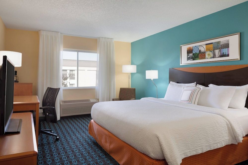 Room, 1 King Bed, Non Smoking