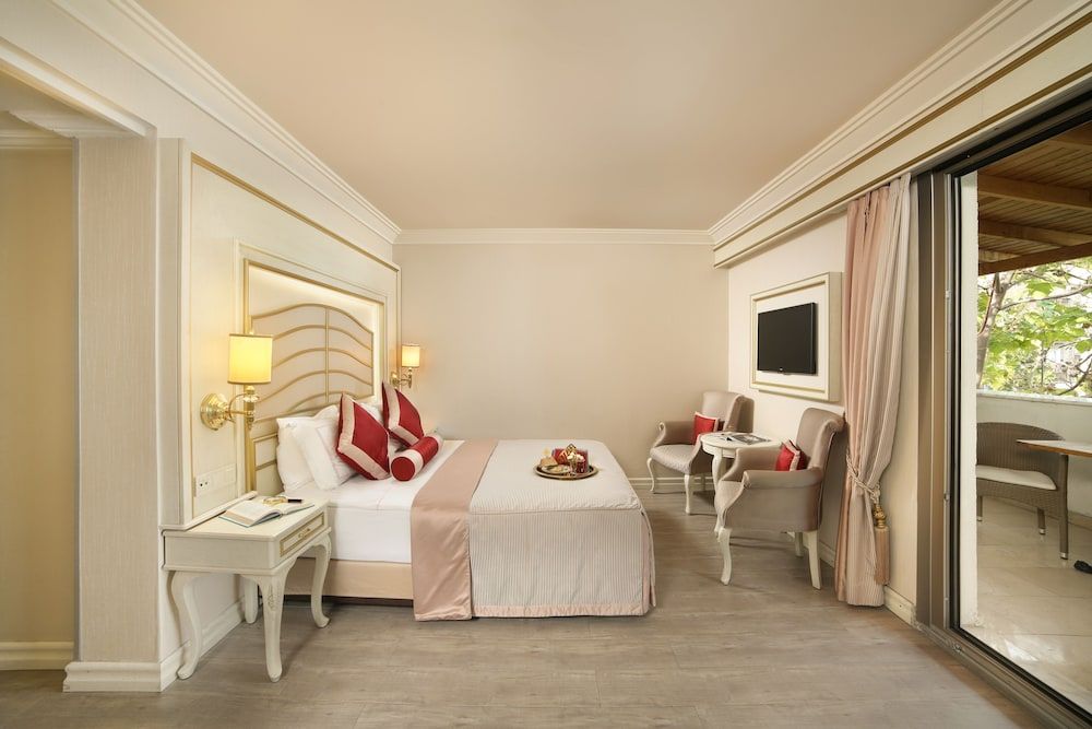 Halifaks Hotel Deluxe Double or Twin Room, 1 King Bed, Balcony, City View 6