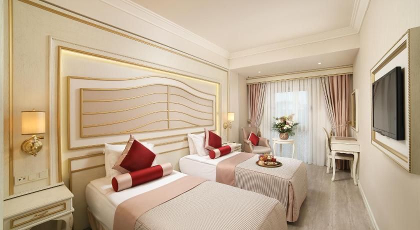 undefined Halifaks Hotel 8