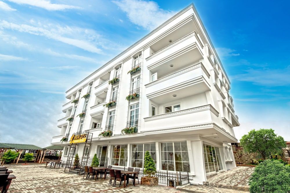 undefined Andalouse Suite Hotel 8