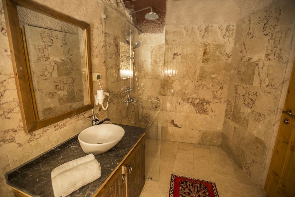 Helike Cave Suites Standard Room 10